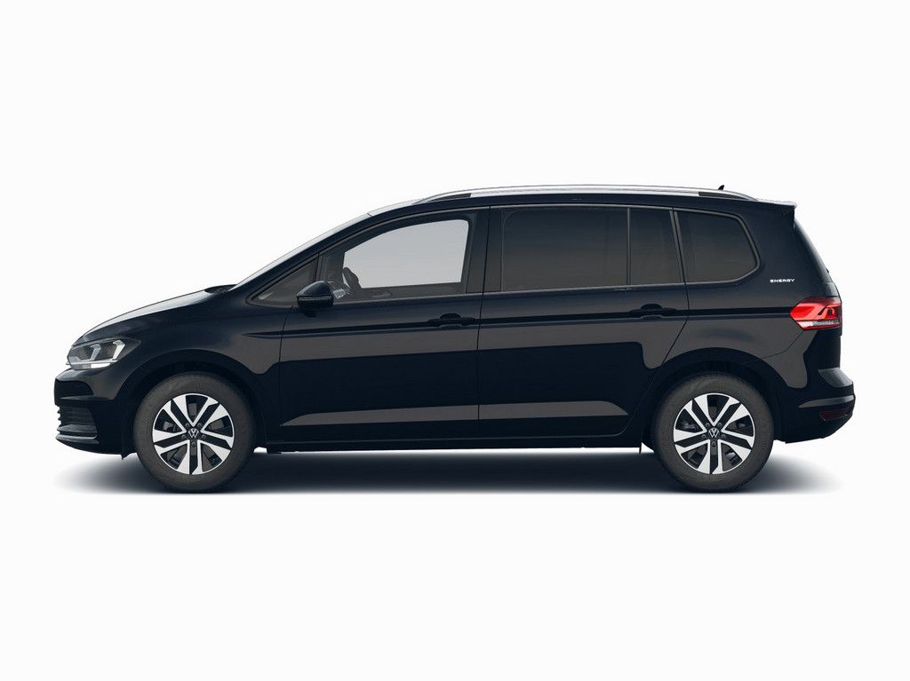 Volkswagen Touran 2026 г. Чёрный, пробег 25710 км