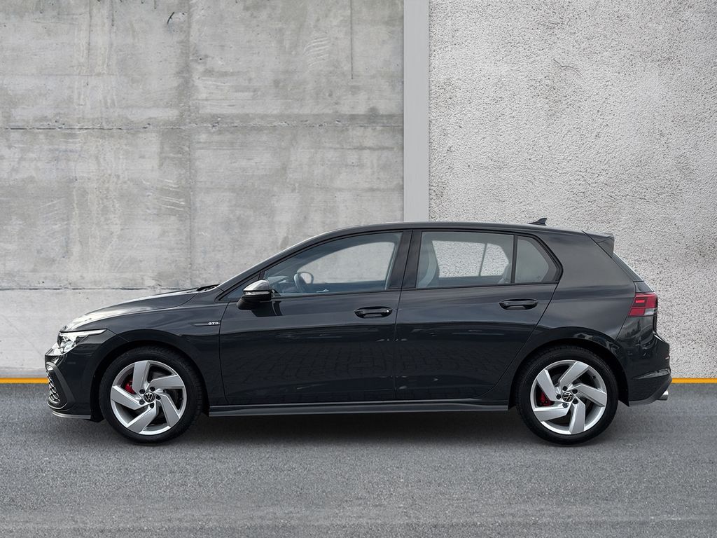 Volkswagen Golf 2023 г. Серый, пробег 24756 км