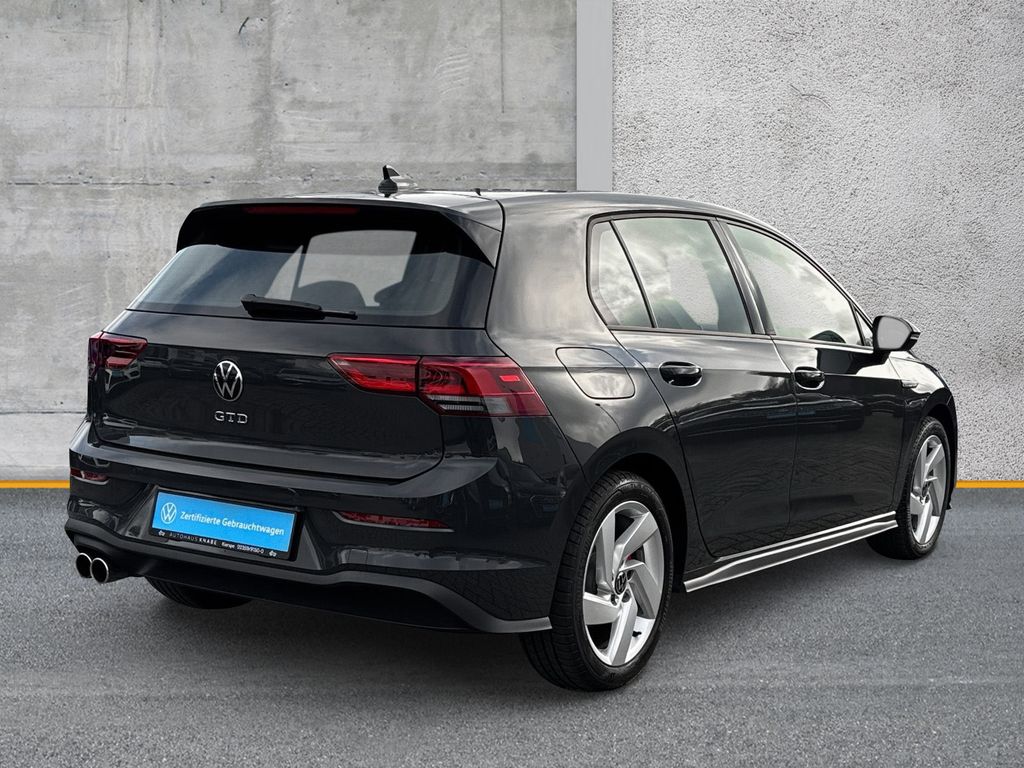 Volkswagen Golf 2023 г. Серый, пробег 24756 км