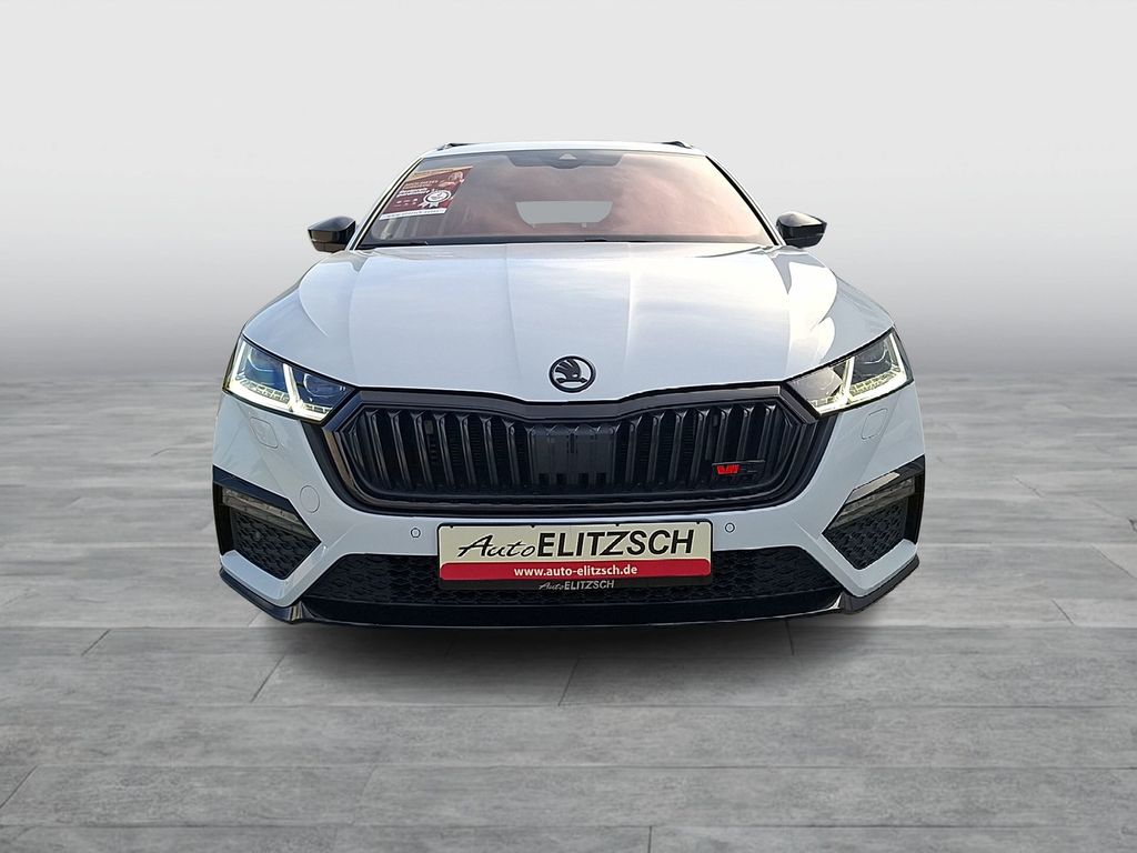 Skoda Octavia 2021 г. Белый, пробег 52000 км