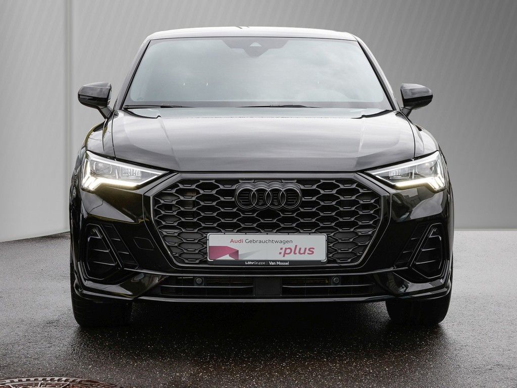 Audi Q3 2023 г. Чёрный, пробег 24998 км