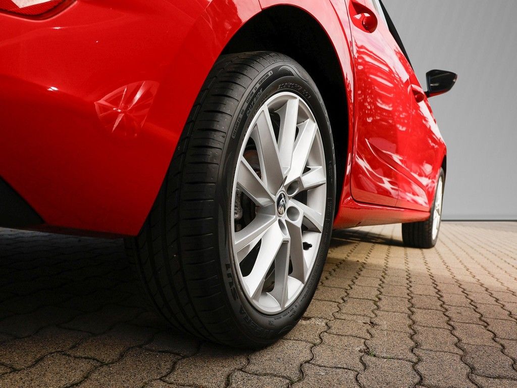 Skoda Scala 2022 г. Красный, пробег 42949 км
