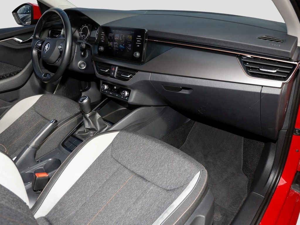 Skoda Scala 2022 г. Красный, пробег 42949 км
