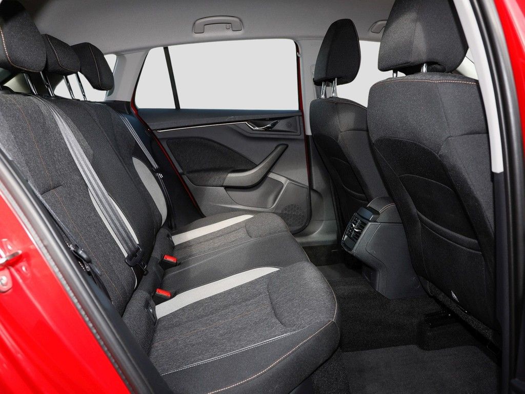 Skoda Scala 2022 г. Красный, пробег 42949 км