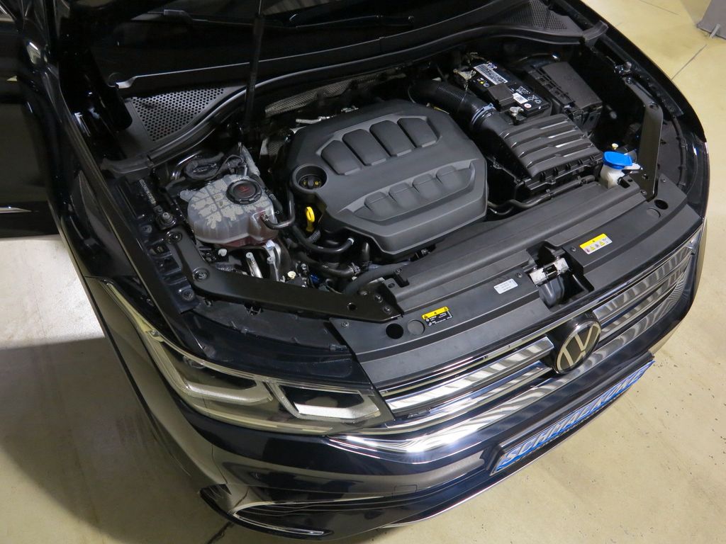 Volkswagen TIGUAN ALLSPACE 2023 г. Чёрный, пробег 55700 км