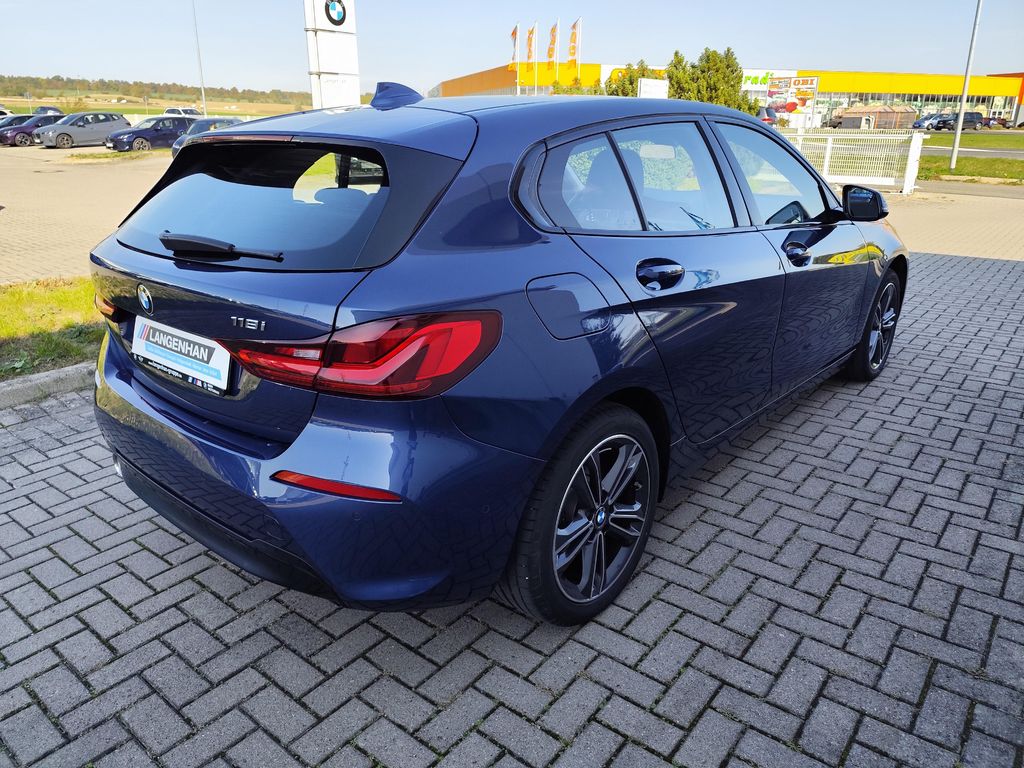 BMW 118 2021 г. Синий, пробег 45854 км