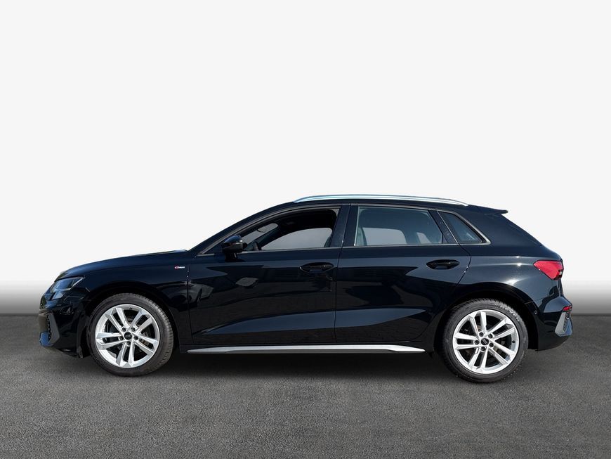 Audi A3 2023 г. Чёрный, пробег 54490 км