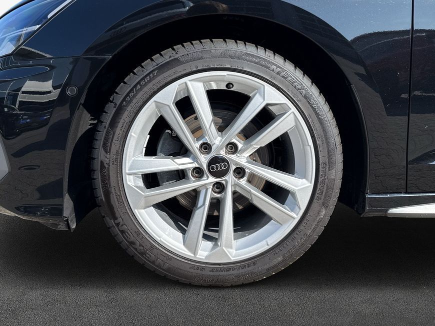 Audi A3 2023 г. Чёрный, пробег 54490 км