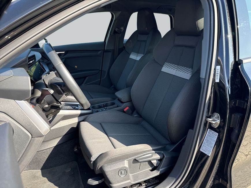Audi A3 2023 г. Чёрный, пробег 54490 км