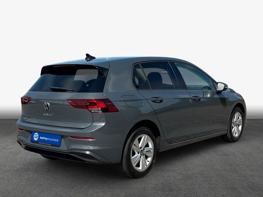 Volkswagen Golf 2023 г. Серый, пробег 50000 км