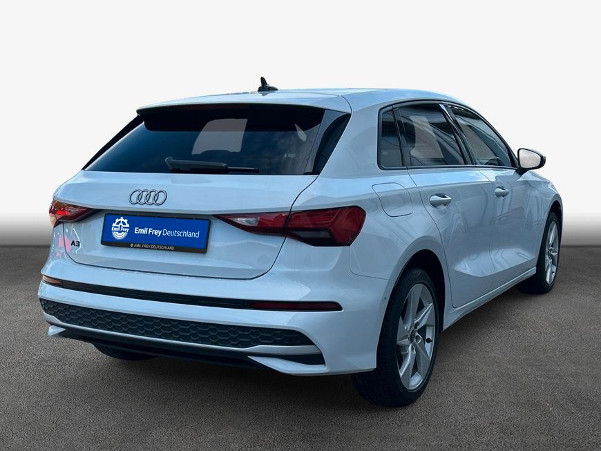 Audi A3 2025 г. Белый, пробег 50200 км