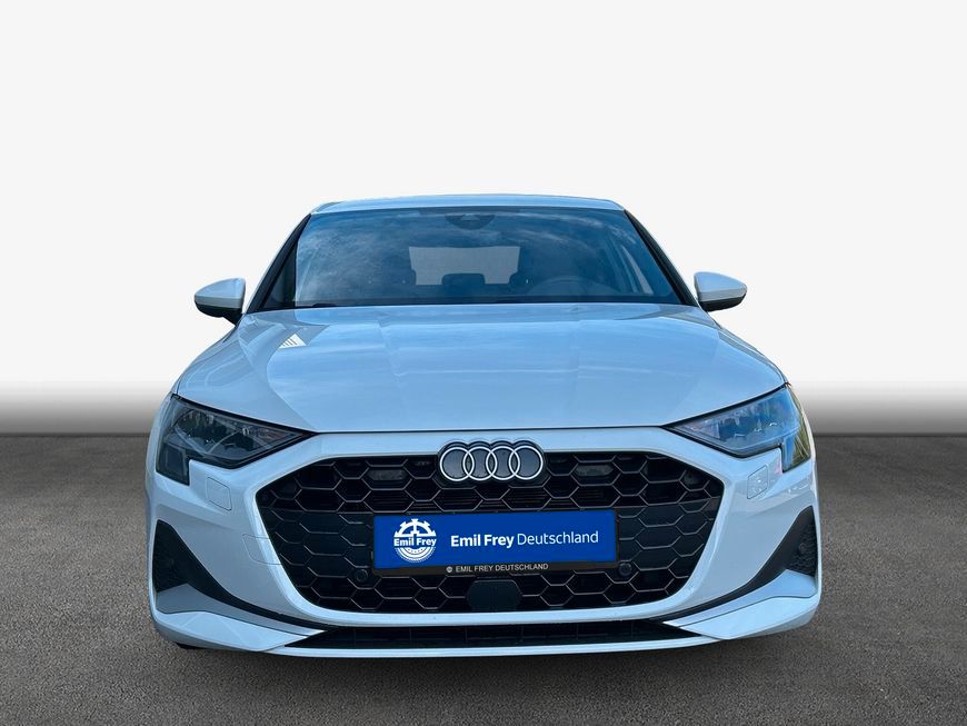 Audi A3 2025 г. Белый, пробег 50200 км