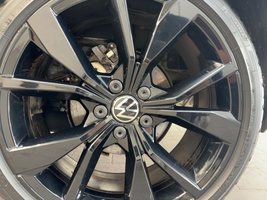 Volkswagen T-Roc 2022 г. Серый, пробег 56515 км