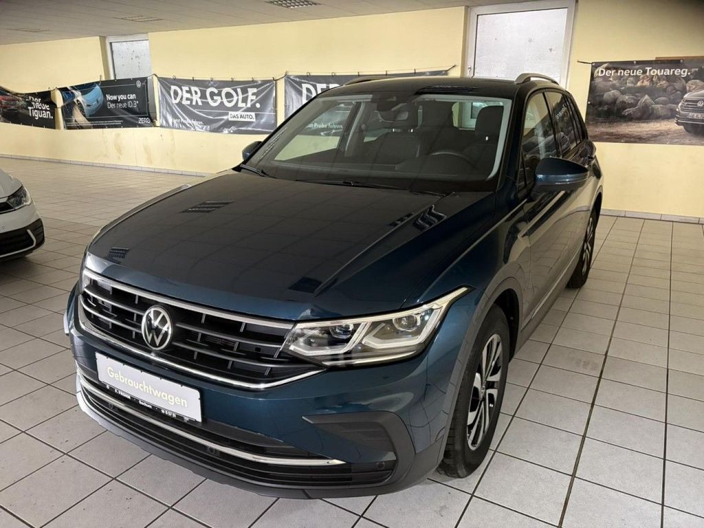 Volkswagen Tiguan 2022 г. Синий, пробег 43473 км