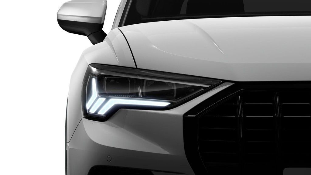 Audi Q3 2024 г. Серый, пробег 31410 км