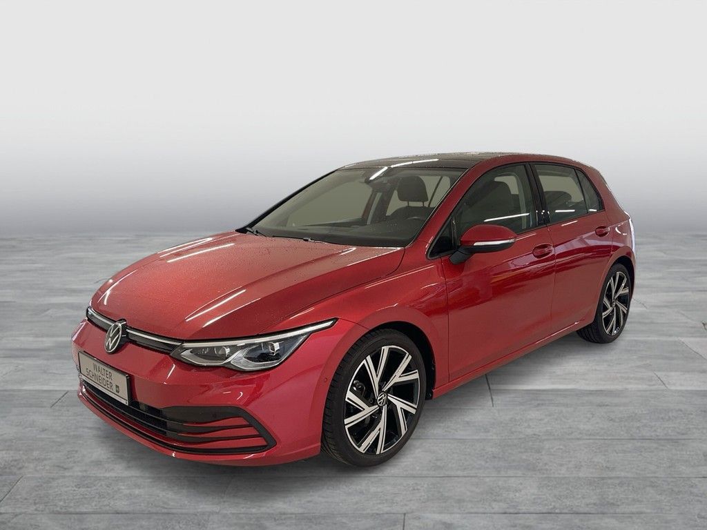 Volkswagen Golf 2023 г. Красный, пробег 39100 км