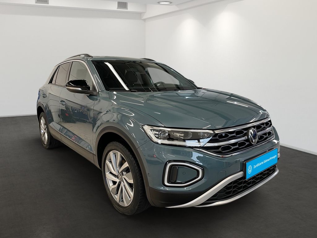 Volkswagen T-Roc 2023 г. Синий, пробег 51215 км