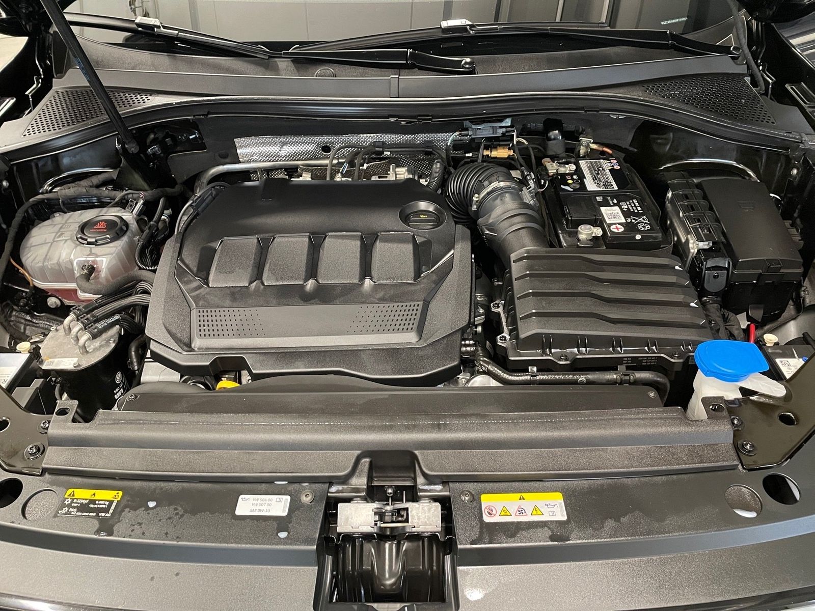 Volkswagen TIGUAN ALLSPACE 2022 г. Чёрный, пробег 57450 км