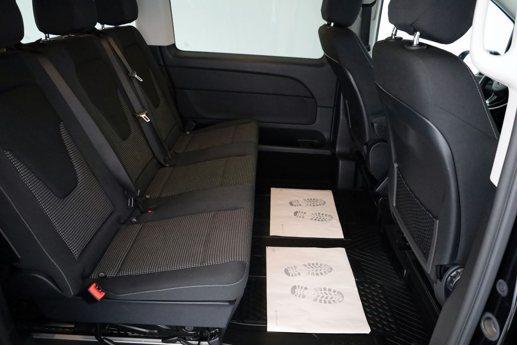 Mercedes-Benz V 220 2022 г. Чёрный, пробег 47390 км