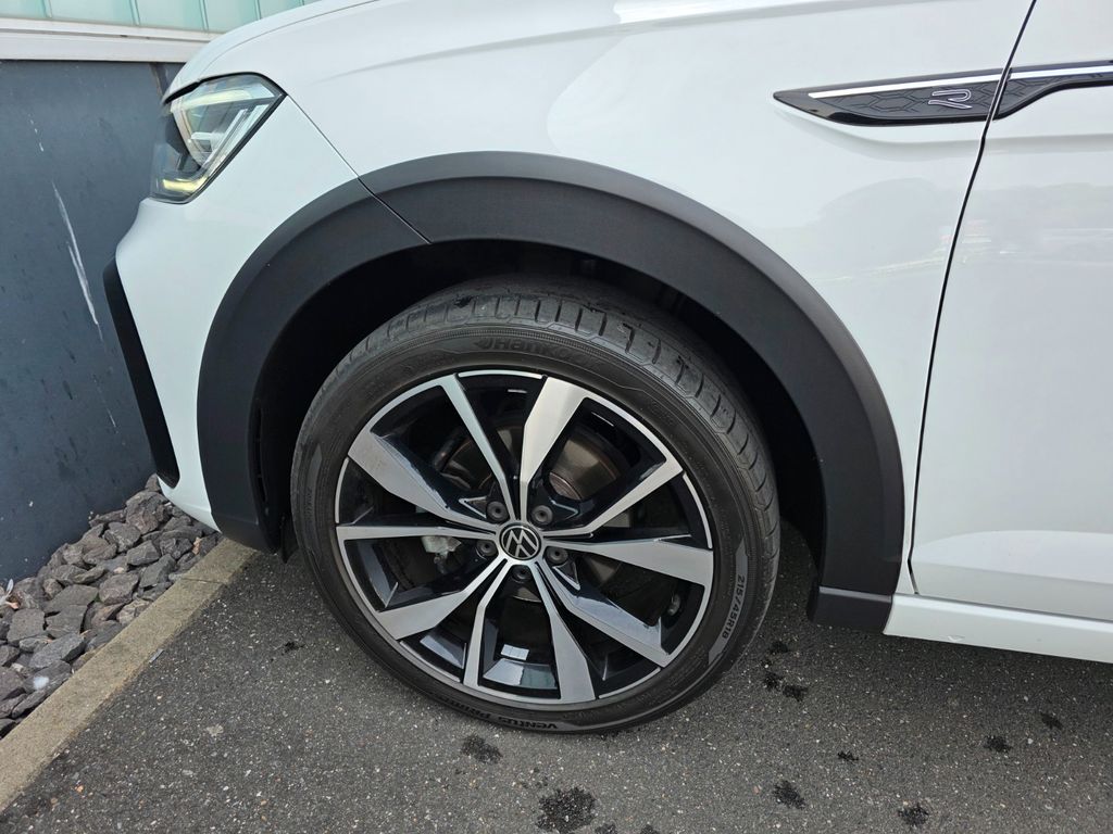 Volkswagen Taigo 2022 г. Белый, пробег 39900 км