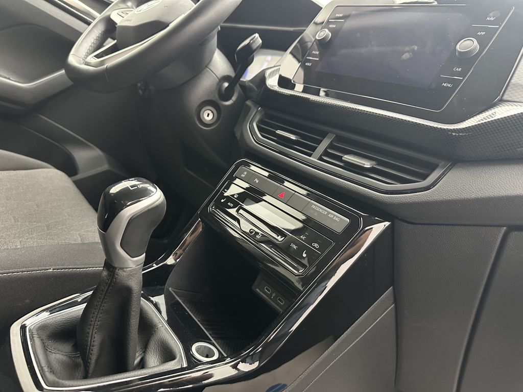 Volkswagen T-Cross 2025 г. Чёрный, пробег 45000 км