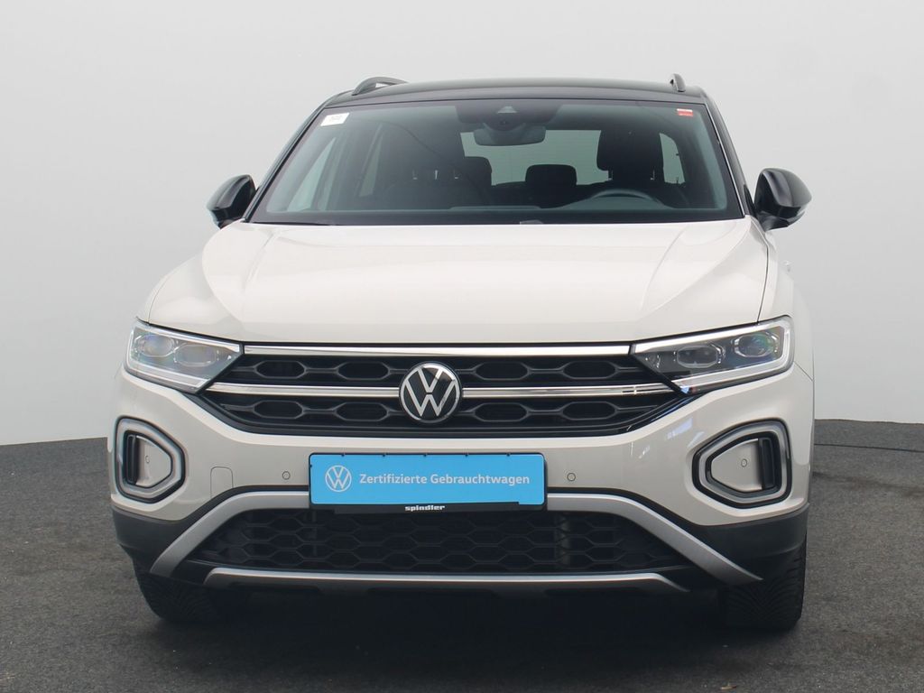Volkswagen T-Roc 2023 г. Серый, пробег 27500 км