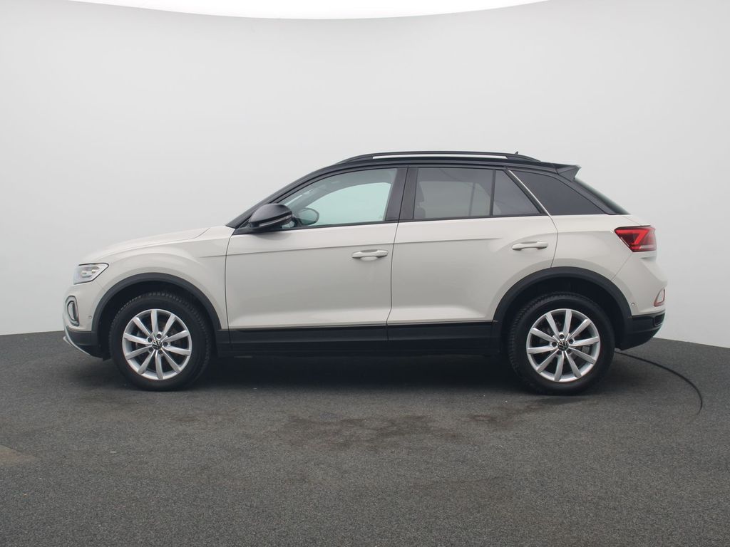 Volkswagen T-Roc 2023 г. Серый, пробег 27500 км
