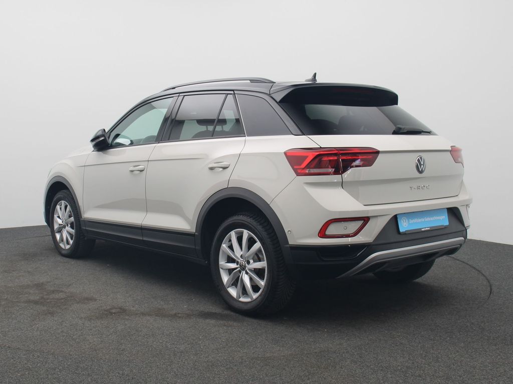 Volkswagen T-Roc 2023 г. Серый, пробег 27500 км