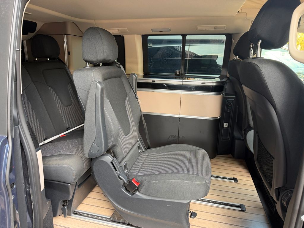 Mercedes-Benz V 250 2025 г. Синий, пробег 49500 км