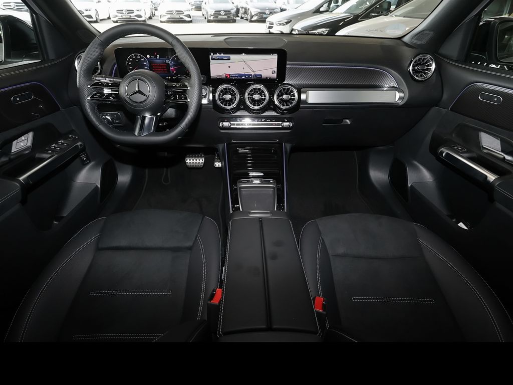 Mercedes-Benz GLB 200 2026 г. Серый, пробег 10000 км