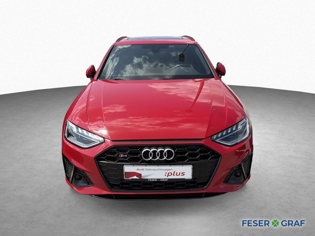 Audi S4 2022 г. Красный, пробег 48350 км