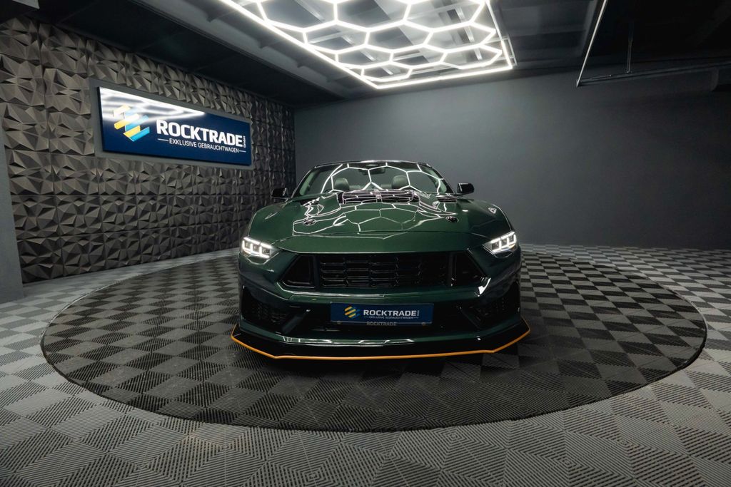 Ford Mustang 2022 г. Зелёный, пробег 42745 км