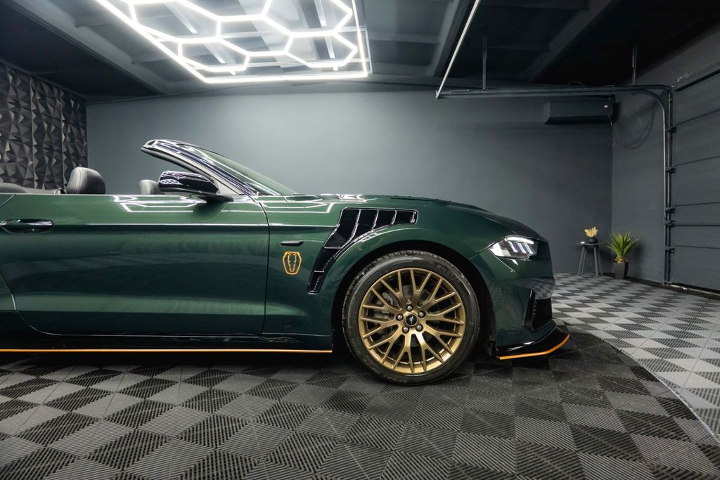 Ford Mustang 2022 г. Зелёный, пробег 42745 км
