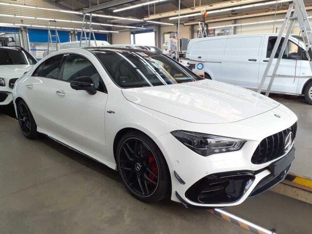 Mercedes-Benz CLA 45 AMG 2024 г. Белый, пробег 40000 км