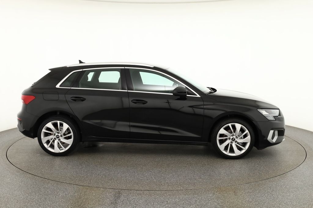 Audi A3 2022 г. Чёрный, пробег 39810 км