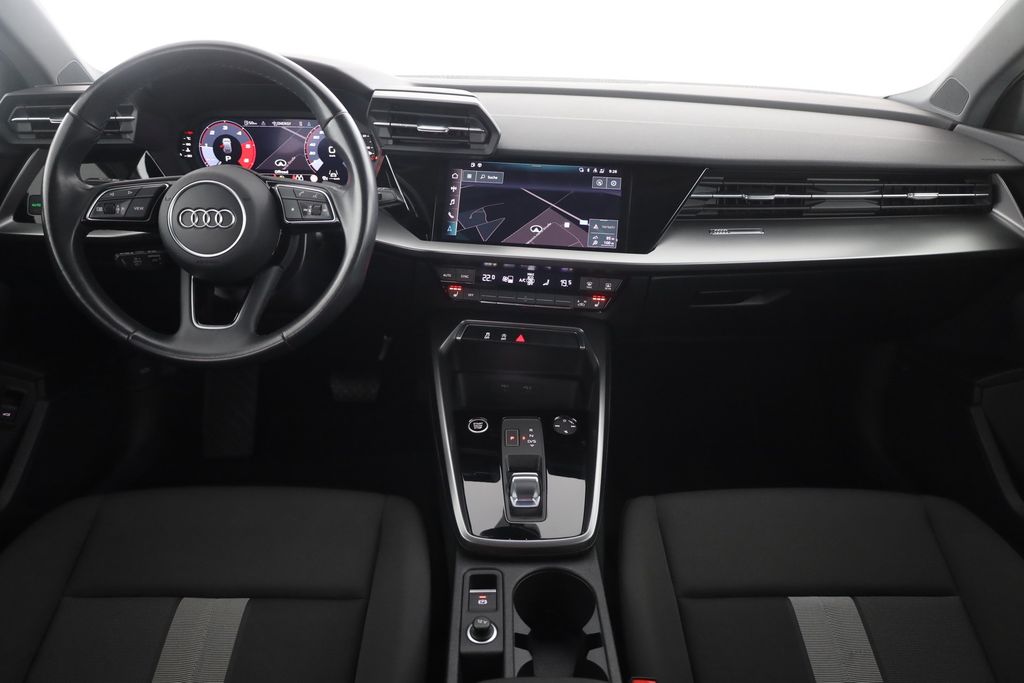 Audi A3 2022 г. Чёрный, пробег 39810 км