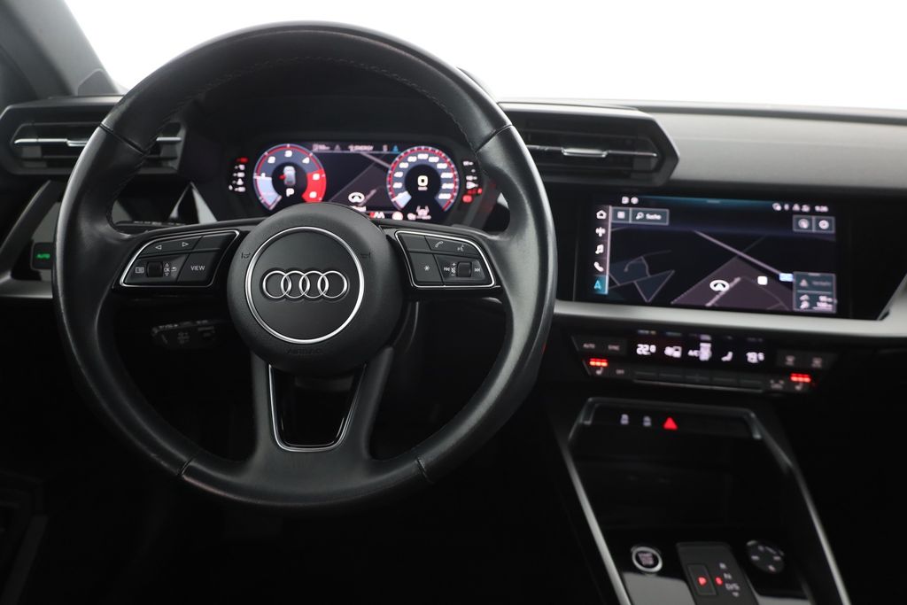 Audi A3 2022 г. Чёрный, пробег 39810 км