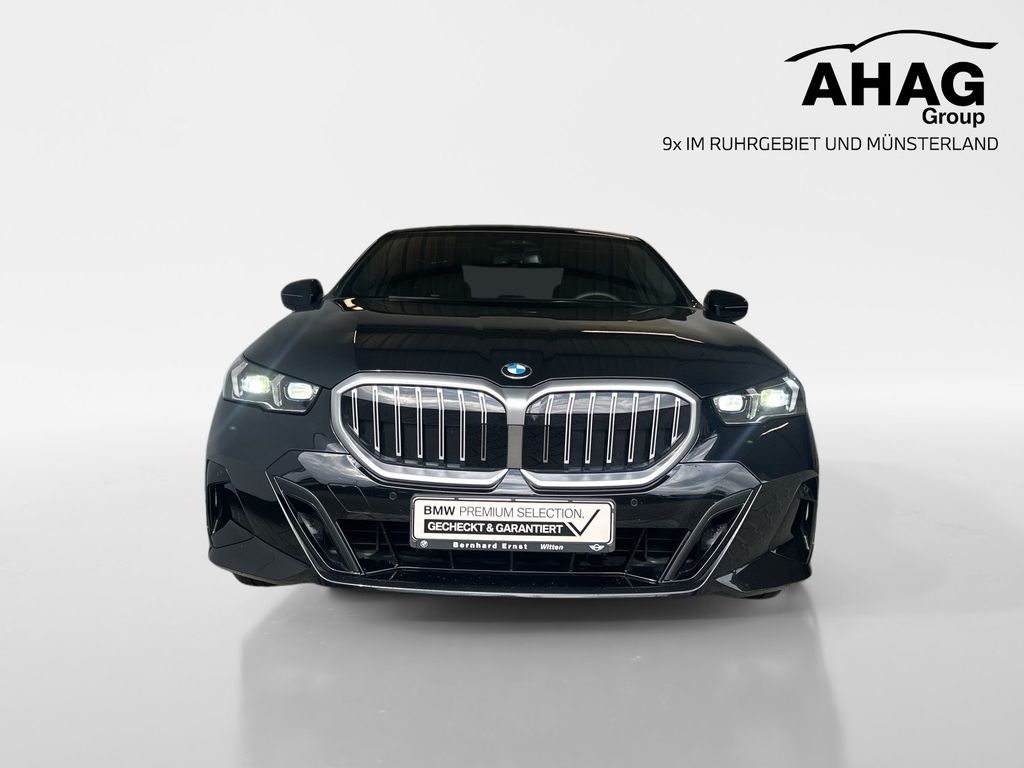 BMW 540 2025 г. Чёрный, пробег 24802 км
