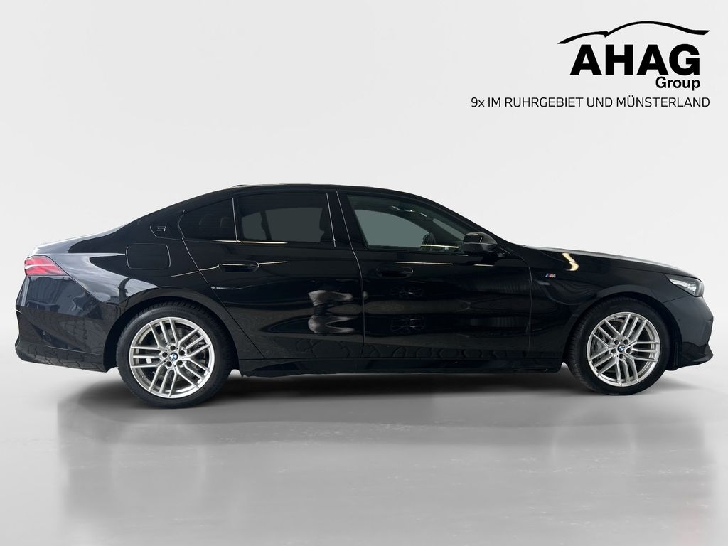 BMW 540 2025 г. Чёрный, пробег 24802 км