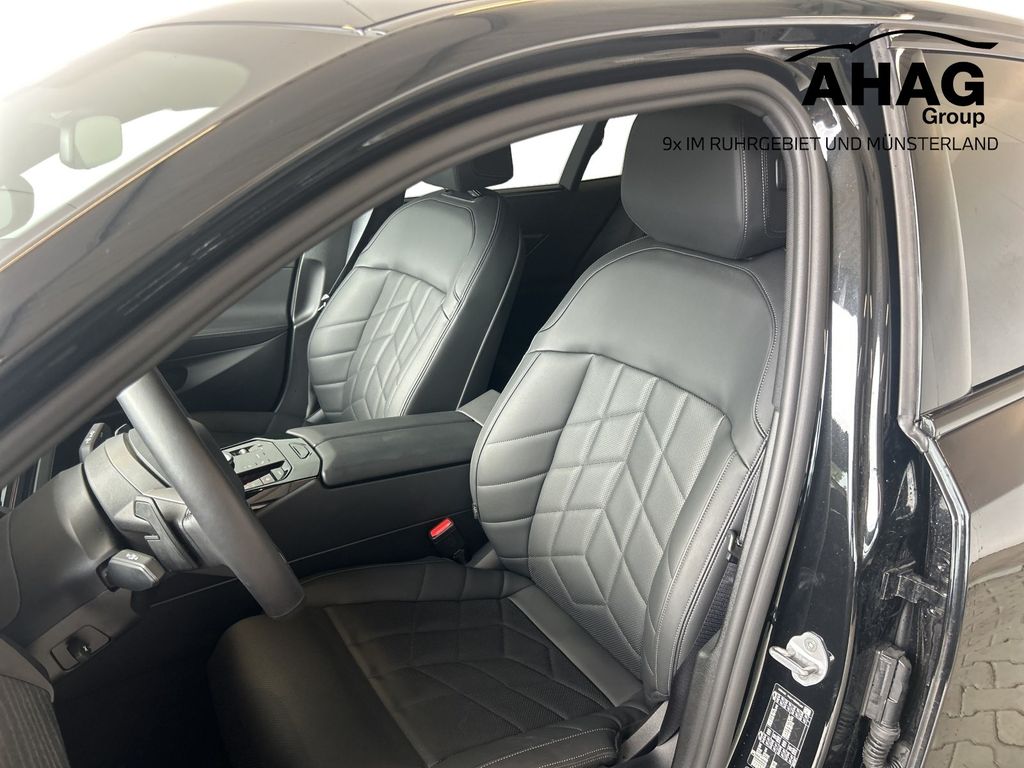 BMW 540 2025 г. Чёрный, пробег 24802 км