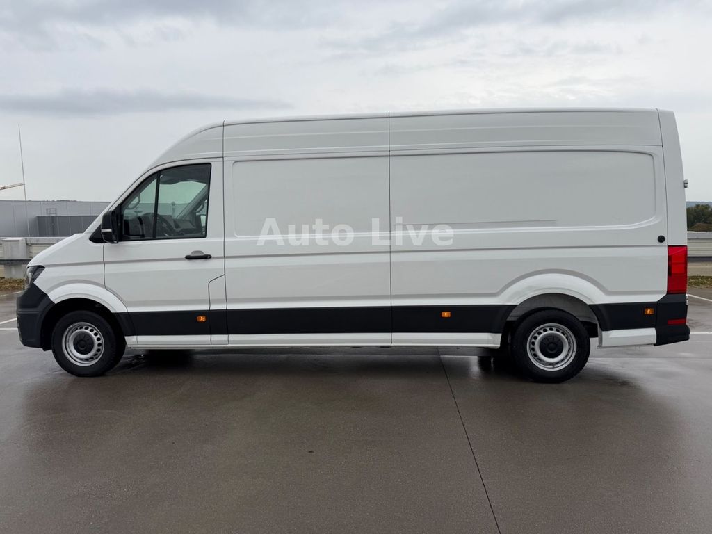 Volkswagen CRAFTER 2024 г. Белый, пробег 34000 км