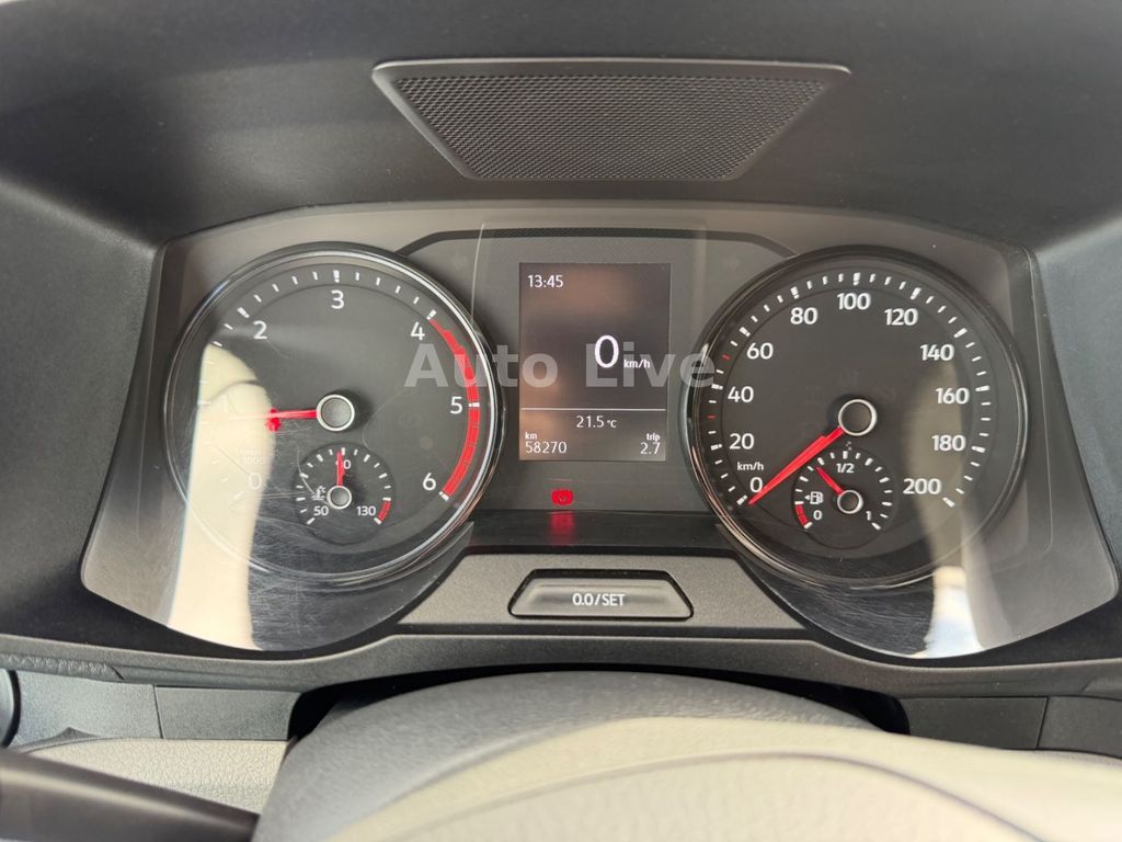 Volkswagen CRAFTER 2024 г. Белый, пробег 58300 км