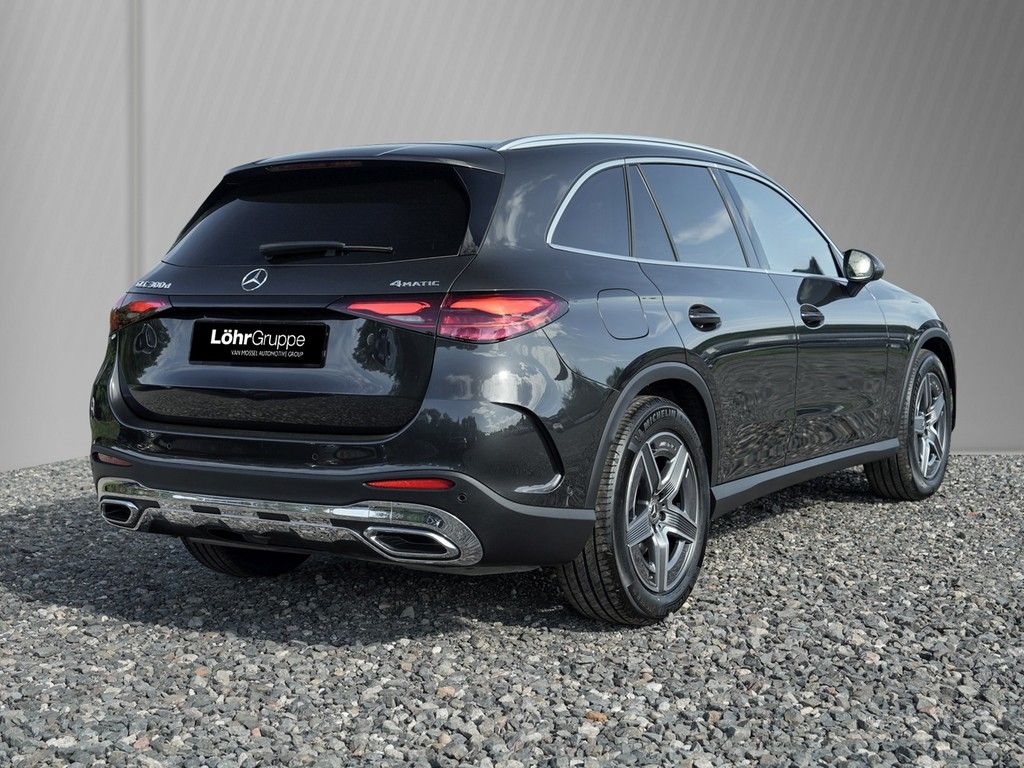 Mercedes-Benz GLC 300 2025 г. Серый, пробег 7826 км