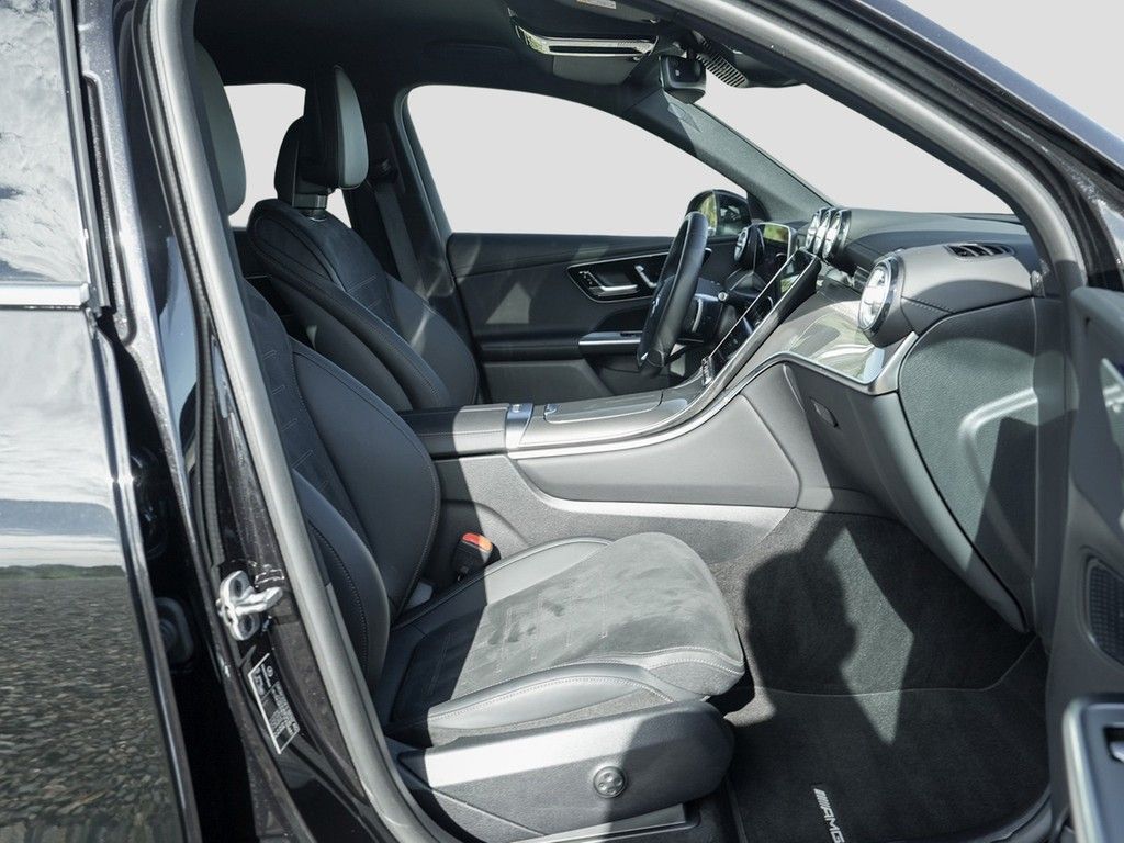 Mercedes-Benz GLC 300 2025 г. Чёрный, пробег 13764 км