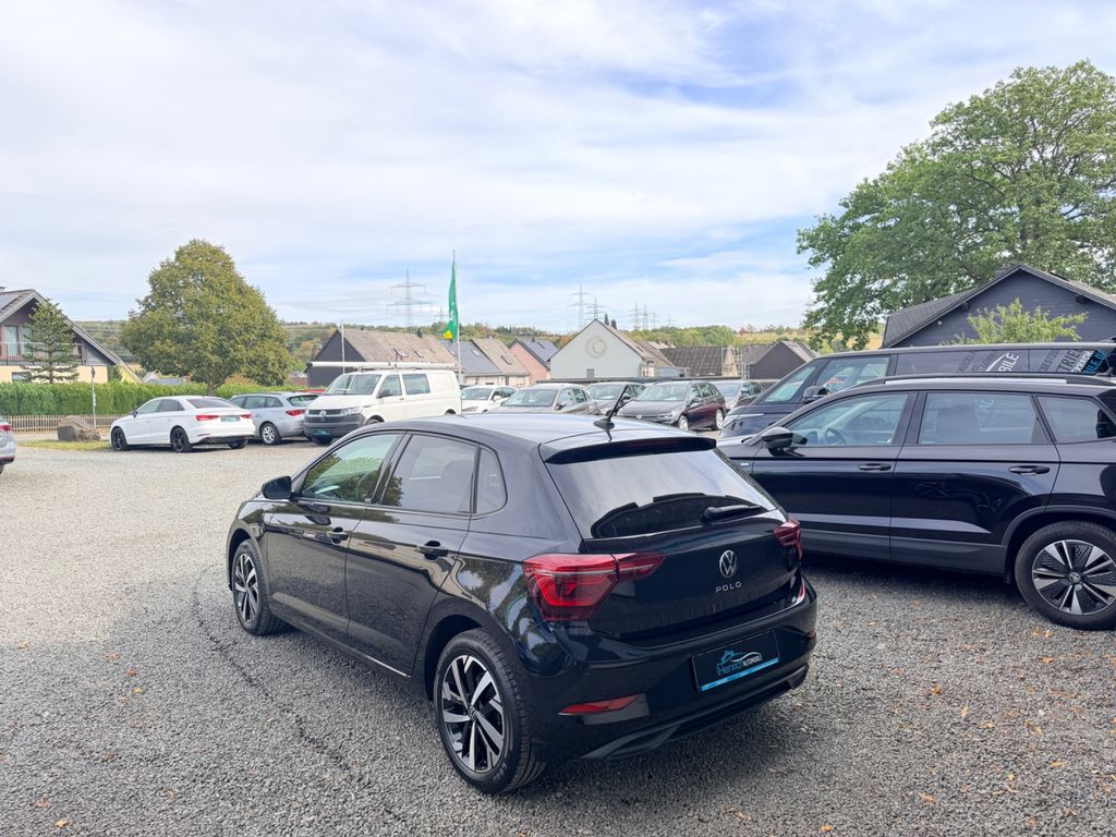 Volkswagen Polo 2023 г. Чёрный, пробег 58799 км