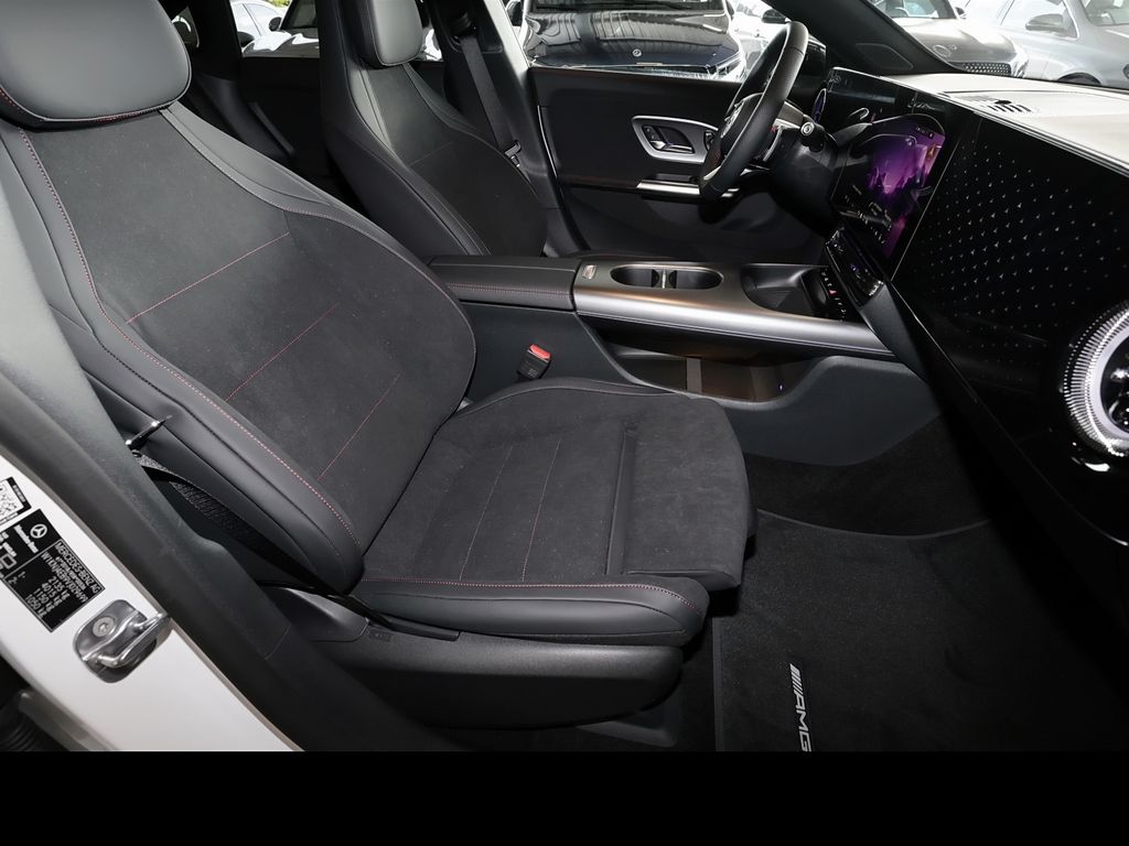 Mercedes-Benz CLA 200 2026 г. Белый, пробег 10000 км
