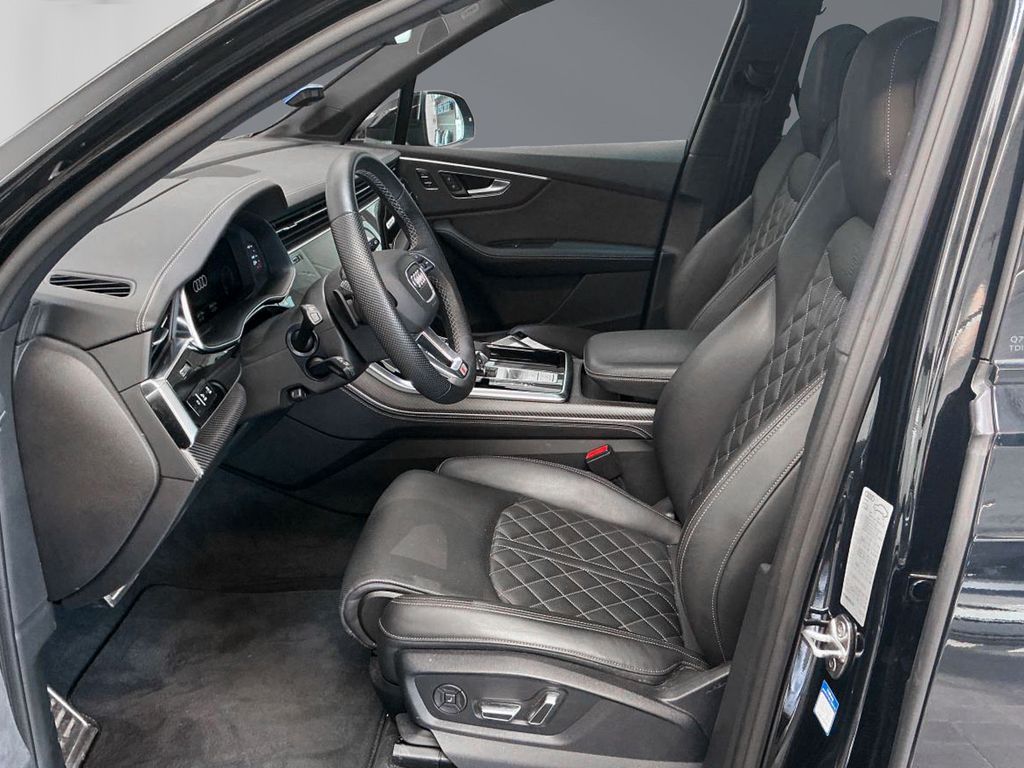 Audi Q7 2024 г. Чёрный, пробег 45718 км