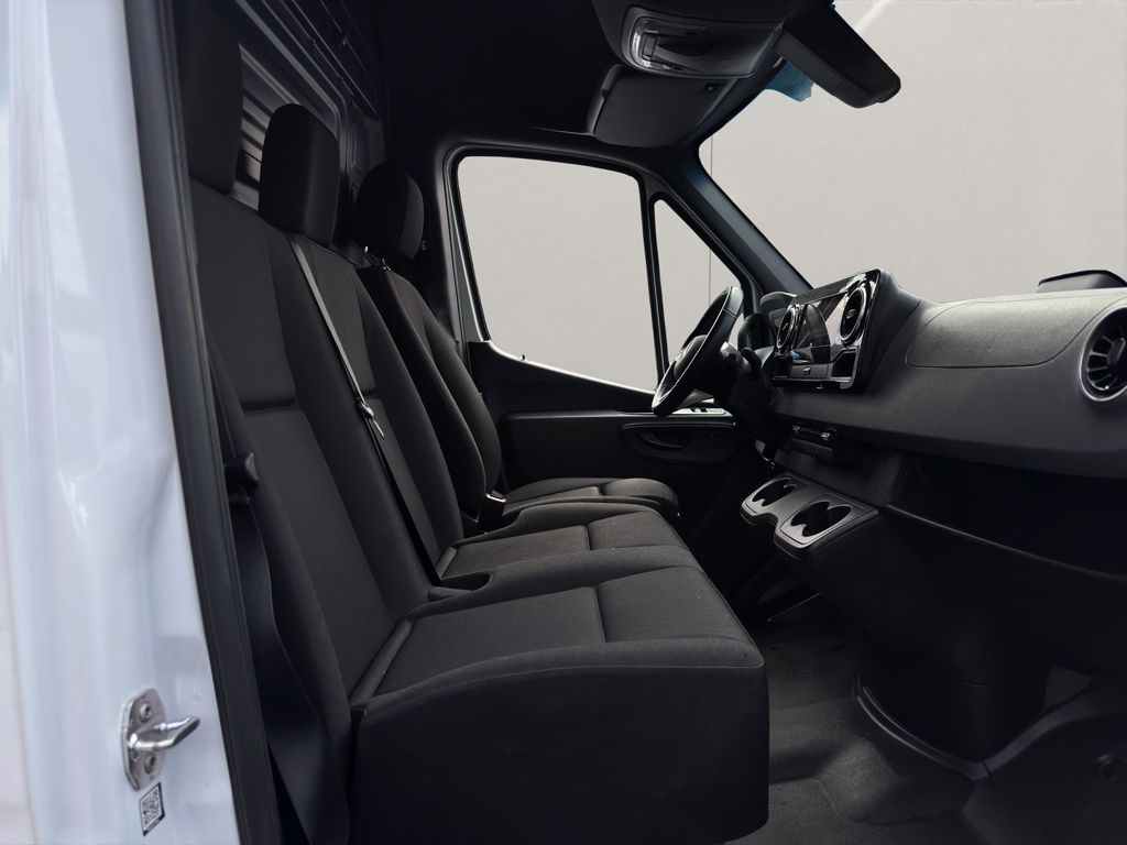 Mercedes-Benz SPRINTER 2025 г. Белый, пробег 45247 км