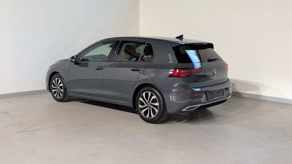 Volkswagen Golf 2022 г. Серый, пробег 55100 км