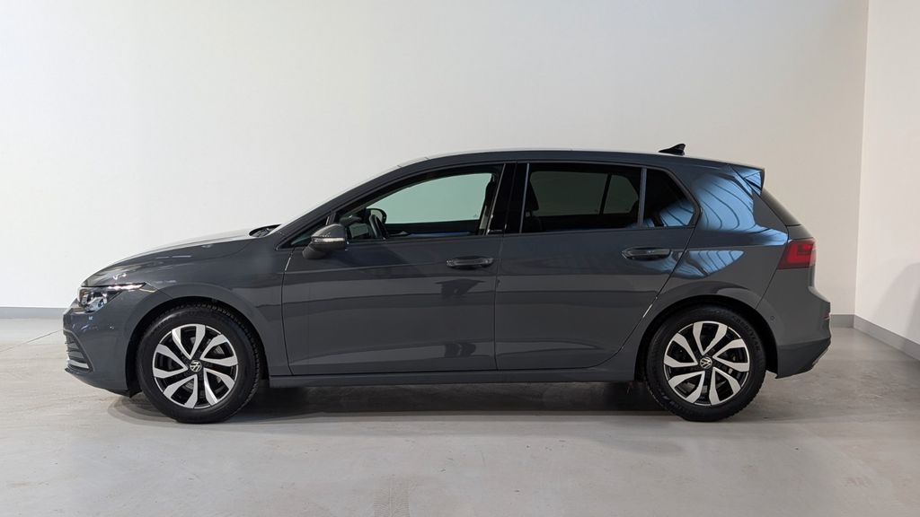 Volkswagen Golf 2022 г. Серый, пробег 55100 км